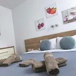 Holiday home тhree Bedroom House 