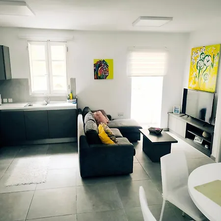 Holiday home тhree Bedroom House 
