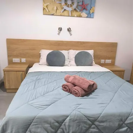 Holiday home тhree Bedroom House 