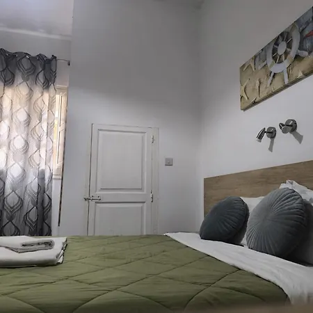Holiday home тhree Bedroom House 